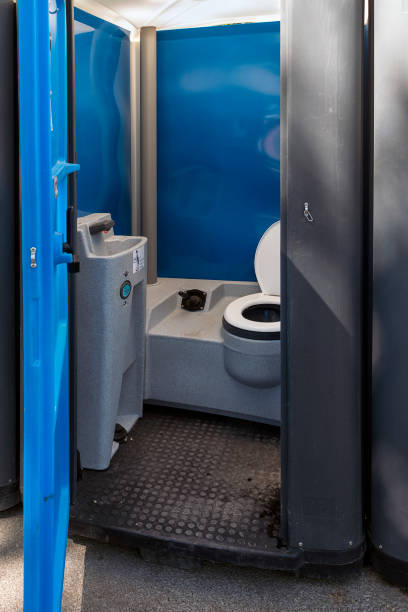Best Porta potty rental near me  in Catlin, IL